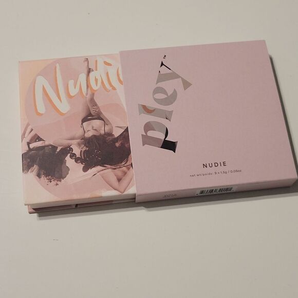 REVOLVE PLEY BEAUTY 9 COLOR EYESHADOW PALETTE NEW NWT NUDE COLORS NUDIE - Picture 5 of 9